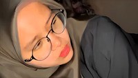 Bokep Indo | Ukhti Kacamata Sepulang Bukber Mampir Ke Kos Pacar